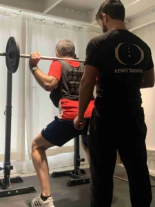 Entrenador personal con hombre en Barcelona Sants